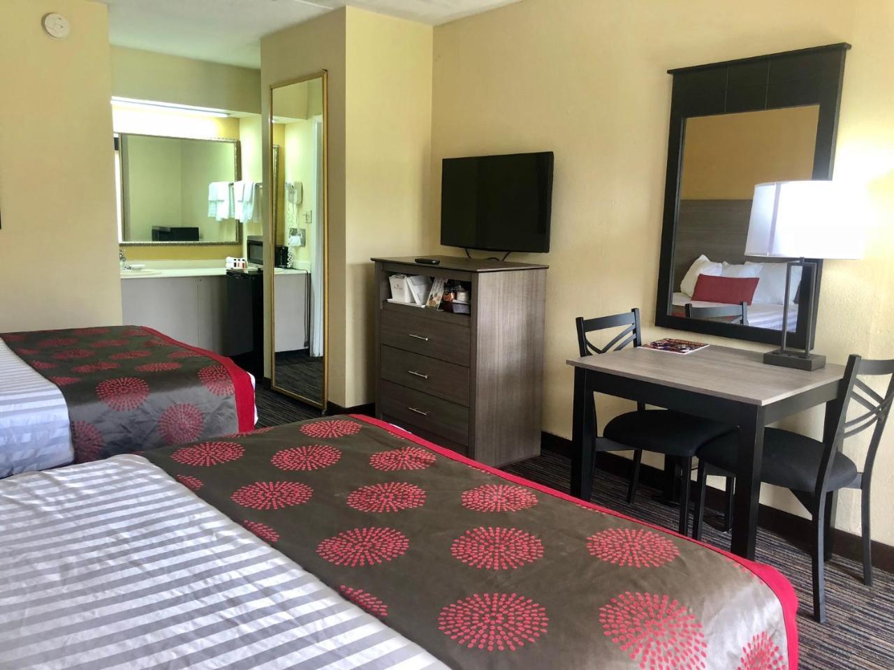 Ramada By Wyndham Lebanon Hotell Exteriör bild